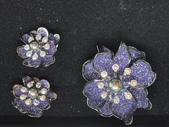 Vintage Joan Rivers Faux Tahitian Pearl Purple Fantasy Flower Brooch Pin Set