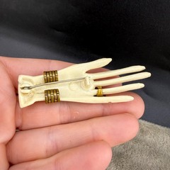 Vintage Hand Brooch Plastic Ring Watch READ