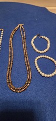 Vintage Mod Freshwater Pearl Jewlery Lot Of 8.
