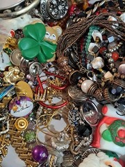 Vintage to Modern Large Lot of Mixed Unsorted Jewelry 7 Pounds