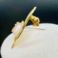 Vintage Spain Swan Brooch Gold Tone Scroll Faux Pearl Pin Spanish Jewelry 2 Inch