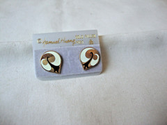 VINTAGE SAMUEL HUANG DESIGNER CLOISONNE PHOENIX BLACK WHITE ENAMEL STUD EARRINGS