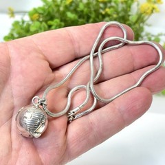 Vtg Sterling Silver MEXICO World Globe Pendant/ 2.5mm Snake Chain Necklace 18”L