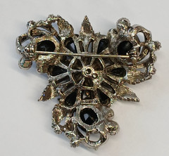 Vintage Arthur Pepper Mode ART Black rhinestone Faux Pearl Flower Trefoil Brooch