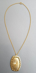 Vintage Mid Century Gold Tone Starburst Statement Pendant Necklace 17.75 Award