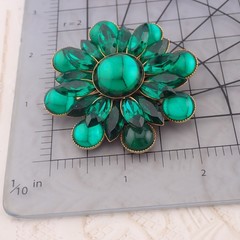 Vintage Vivid Green Marquise Rhinestone Cabochon Gold Tone Layered Pin Brooch