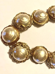 YSL Yves Saint Laurent FAUX BAROQUE PEARL MEDALLION LINKS VTG NECKLACE ~ AS IS