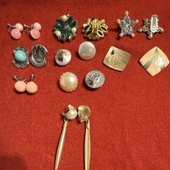 Vintage Jewelry Mixed Lot Earrings Metal Glass Plastic Pearl Multicolor