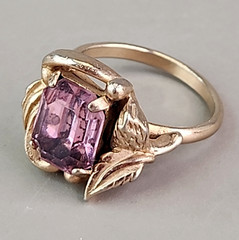 Rhinestone Ring Pink Glass Adjustable Gold Tone Leaves 6.5