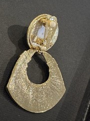 Vintage Gold Tone Runway Pearl Dangle Clip Earrings D&E Statement 1980s