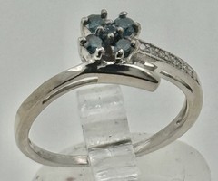 14K White Gold .32Cttw WHITE &BLUE DIAMOND FLOWER CLUSTER Ring, Sz6.5, 2g approx