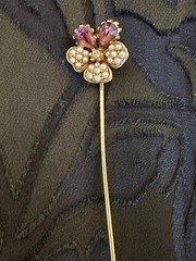 Victorian Style Gold Tone Faux Seed Pearl Purple Glass/Paste Pansy Stick Pin
