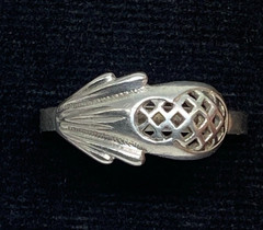 Vintage rings made of 925 silver, Size 8.5 . Weight 2.46 g.Jewelry from Ukraina
