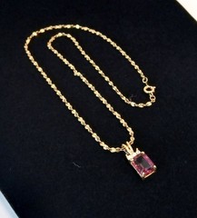 Vintage Gold-Tone Emerald-Cut Amethyst & Rhinestone Pendant Necklace 18″ 6.3g