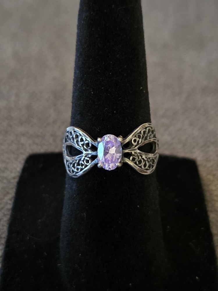 Vintage Sterling Silver Ring Light Purple Colored CZ Stone Sz 5 Estate Jewelry