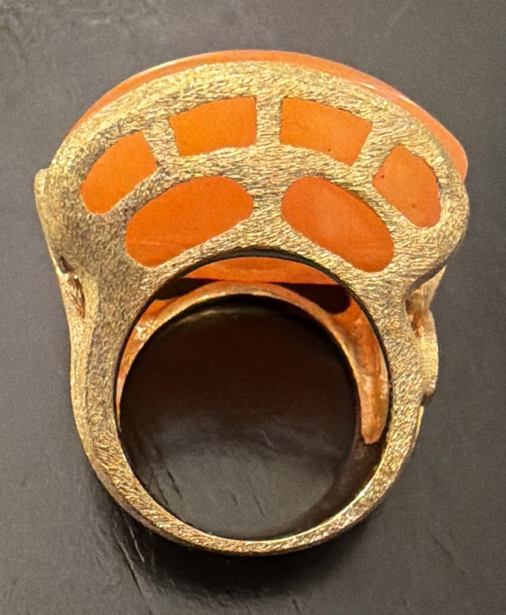 Vintage Ralph Lauren Gold Tone Dome Ring Peach Resin Cocktail Statement Sz. 5.75