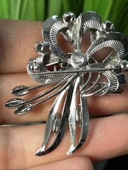 Vintage Sterling Silver Leaf & Ribbon Brooch Pendant / Pin, 8g, Mid-Century 2”