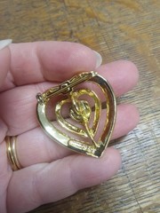 Vintage Triple Heart Brooch Pendant Gold Tone Love Pin Signed Gerry’s