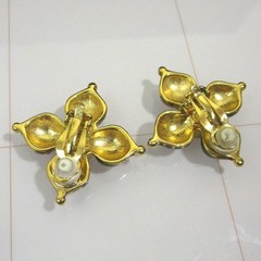 Joan Rivers Maltese Cross Gold Enamel Earrings Russian Dome Green Rhinestone VTG