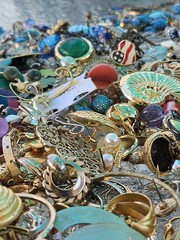 Earring Lot SINGLES of over 500 PIECES