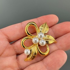 Vintage to Now Brooch Lot Gold Tone Faux Pearl Leaf Textured Brushed 1 Signed