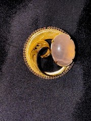 JJJ 12K GF Filigree Rose Quartz Brooch Vintage