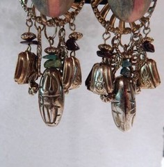 1980’s Dangling Earrings Clip-On Wood-Beads-Metal