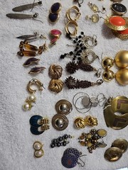 Vintage Earrings For Pierced And Non Pierced Ears. All Have Mates. About 50 Pai