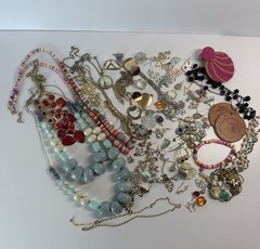 Mixed Wearable Jewelry Lot Modern Necklace Earrings & Rings 1.3 lb