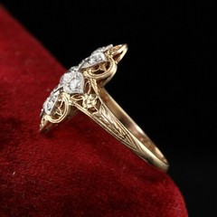 Vintage Style Sclloped Shield Ring 2.2 Ct Simulated Diamond 14k Yellow Gold Over