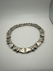 Vintage Monet Brushed Nickel Silver Tone Necklace 16”