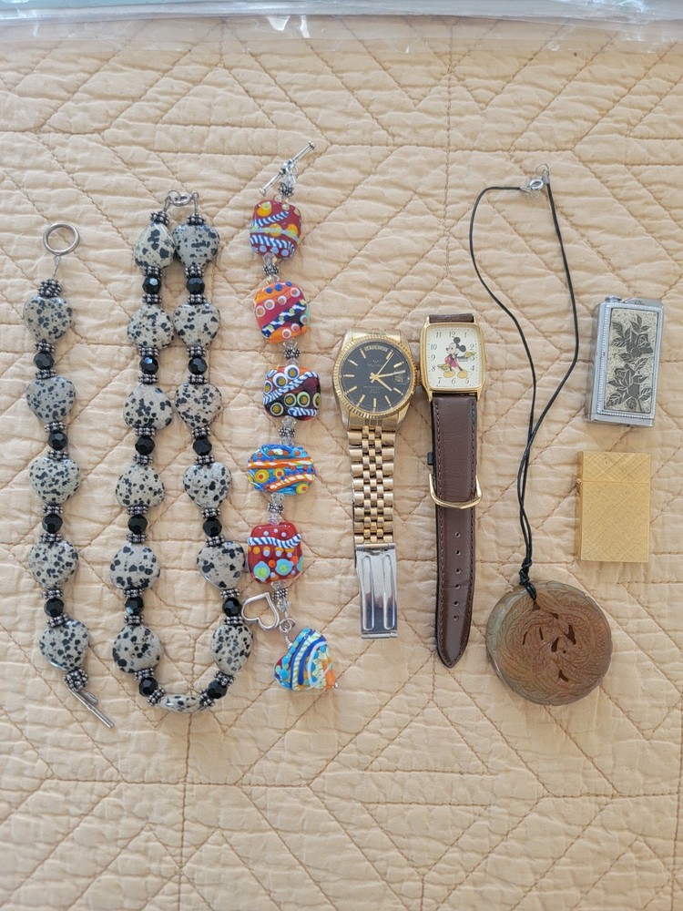 jewelry lot . Very Good Wearable Condition .