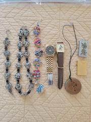 jewelry lot . Very Good Wearable Condition .