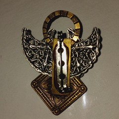 Steampunk Mixed-Metal Wings & Gears Brooch Pin – Cosplay Accessory