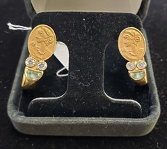 Vintage 18k gold earrings, three stones, with face portrait on it .16 otz