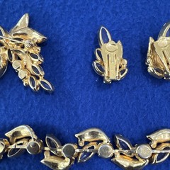 Weiss Signed Gold Tone Clear & AB Rhinestone Leaf Bracelet Earrings Brooch Set