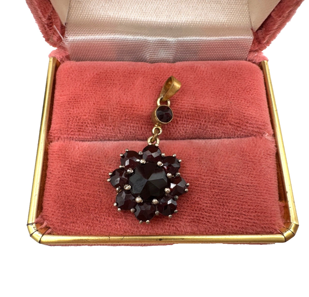 ANTIQUE VICTORIAN GORGEOUS RICH RED GARNET PENDANT GOLD FILLED FLOWER SHAPE UNIQ