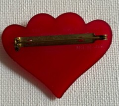 ARN ART DENMARK Red Triple Heart Plastic Danish Brooch Pin Margit Brandt Vintage