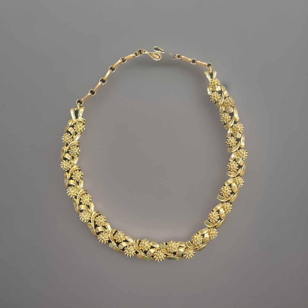 Vtg Signed CORO Gold tone Textured Choker Necklace Gorgeous Designer JEWLERY