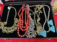 Vintage Lot Of 5 Costume Jewelry Necklaces