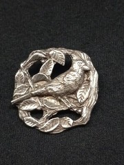 1999 Limited Edition Birds And Blooms Silvertone 3D Cardinal Design Brooch