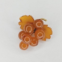 Vintage Baltic Amber Brooch Pin Grape Cluster Gold Tone 9RK Stamp Russian Soviet