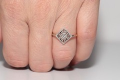 Antique Circa 1920s Art Deco 18k Gold Natural Diamond Navette Design Ring