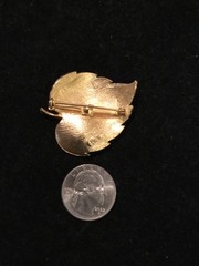 VTG Shades Of Gray & Gold Leaf- LG LIND GAL-Pretty! Fall Autumn Brooch/Pin