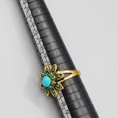 BOHO VINTAGE STYLE AGED GOLD WOMEN’S RING SZ 8.5 GREEN AND TURQUOISE