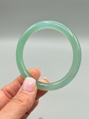 Vintage Green Glass Bangle Bracelet Small 2.25″ Opening Diameter