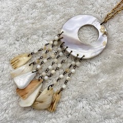 Vintage Shell Tassel Necklace Mother of Pearl 28″