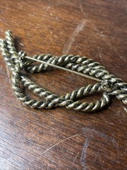Knot Rope Pin Brooch Gold Tone Vintage
