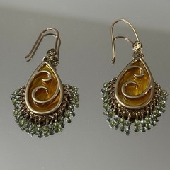 Monet Teardrop Amber Gold Tone Dangle Earrings Beaded Boho Vintage Chic