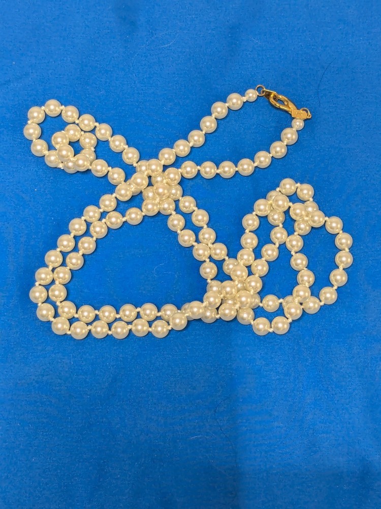 Vintage LR Lady Remington Signed White Knotted Pearl Strand Necklace 48” Long